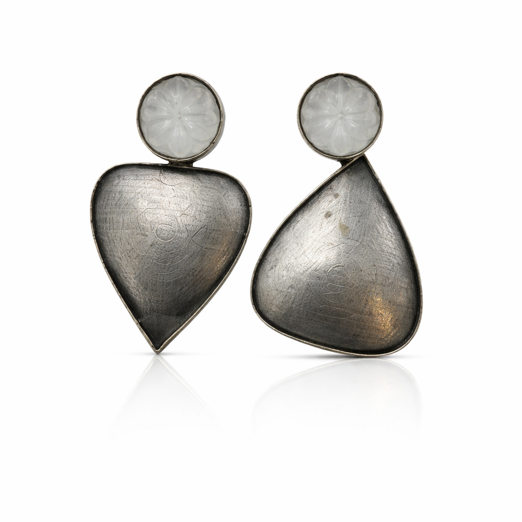 Riwaayat – Antique Oxidised Dangler Earring