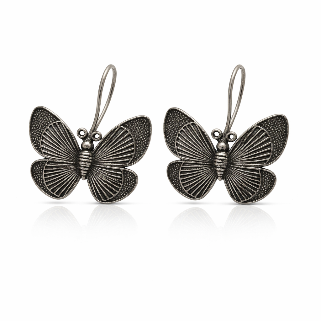 Kavya – Minimal Oxidised Studs