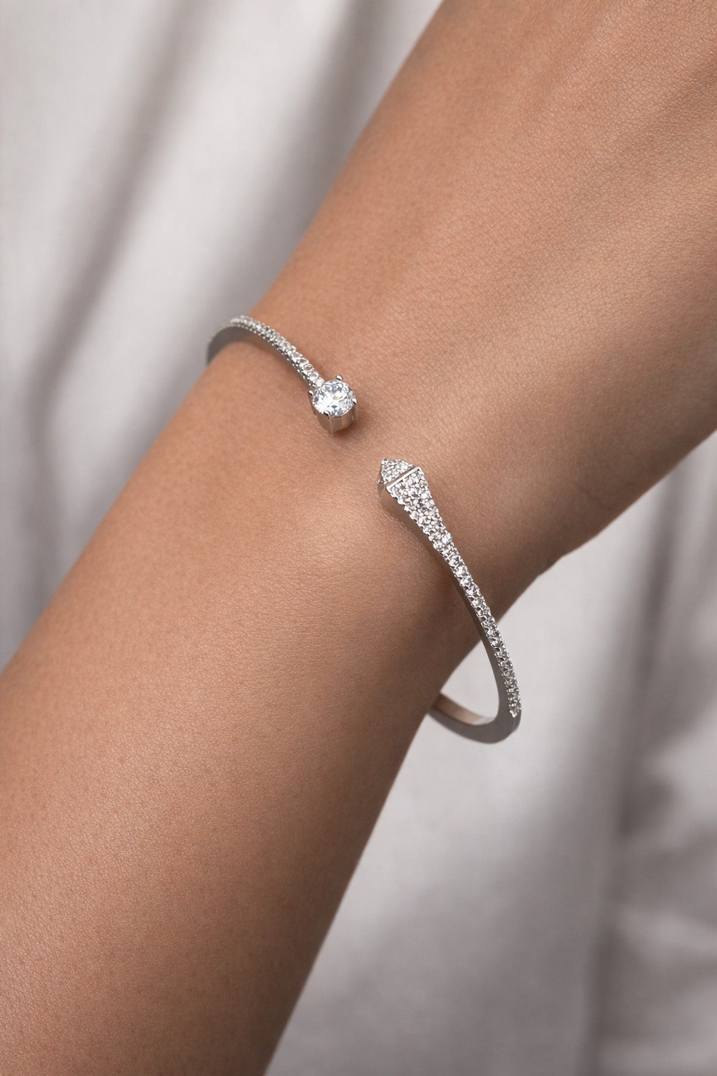 Eterna Diamond Curve Bracelet