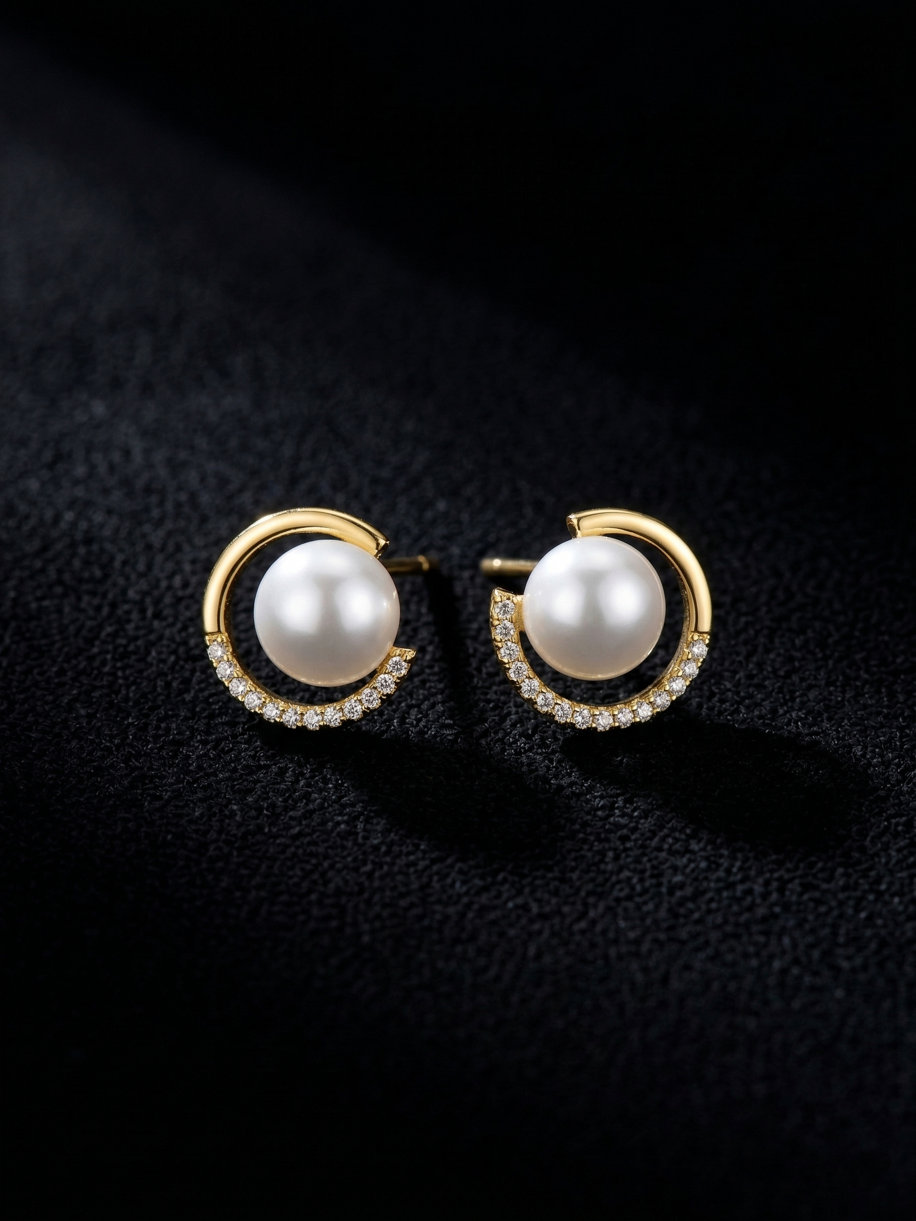 The Lunar Pearl Studs
