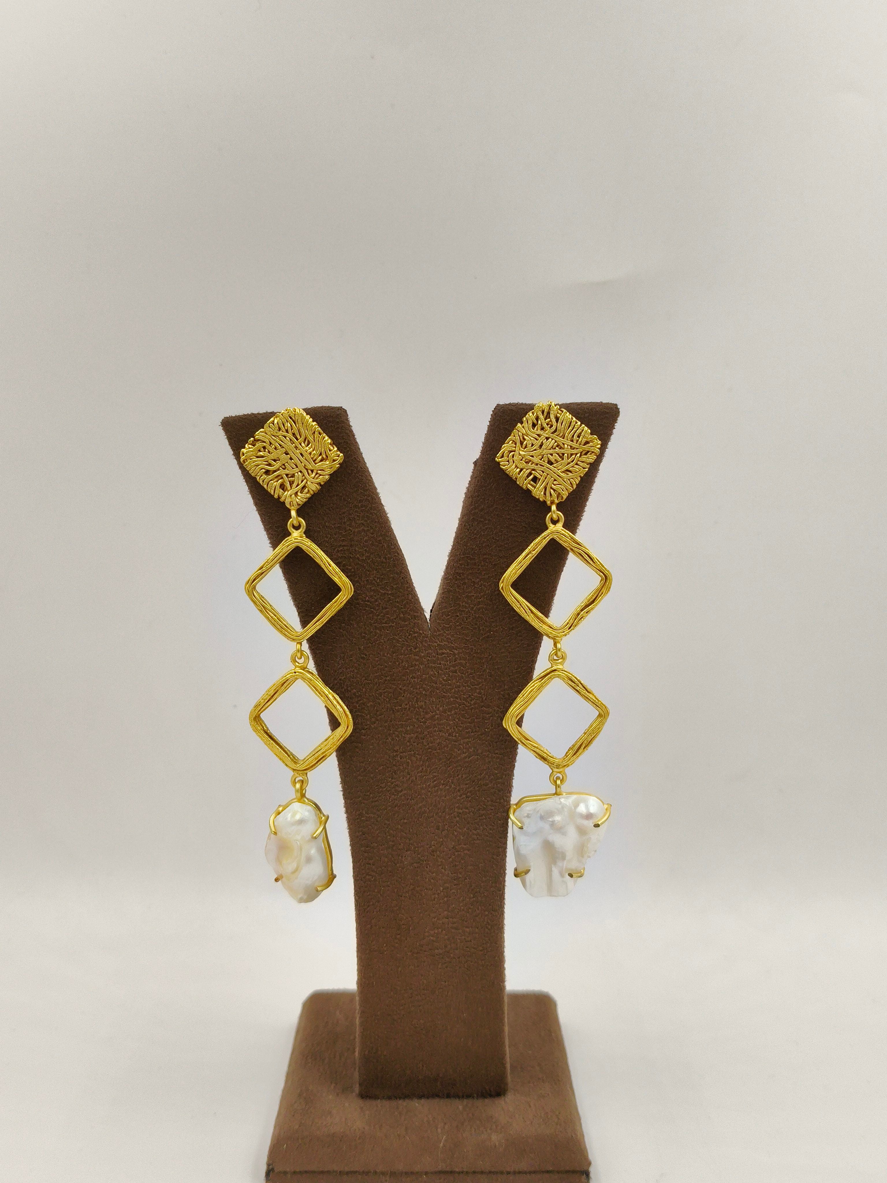 Golden Roots &amp; Pearl Drops