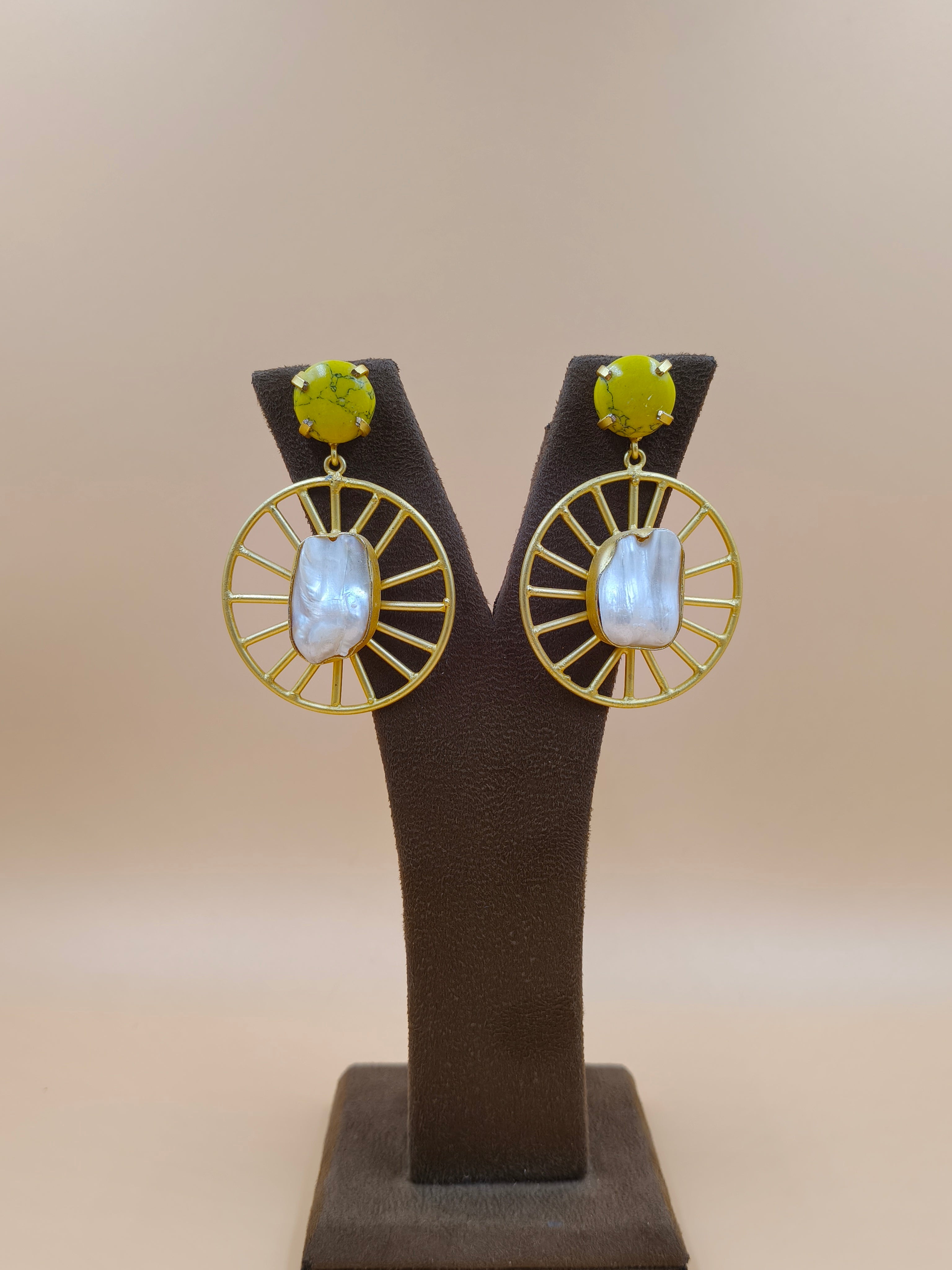 Sunburst Pearl Hoops