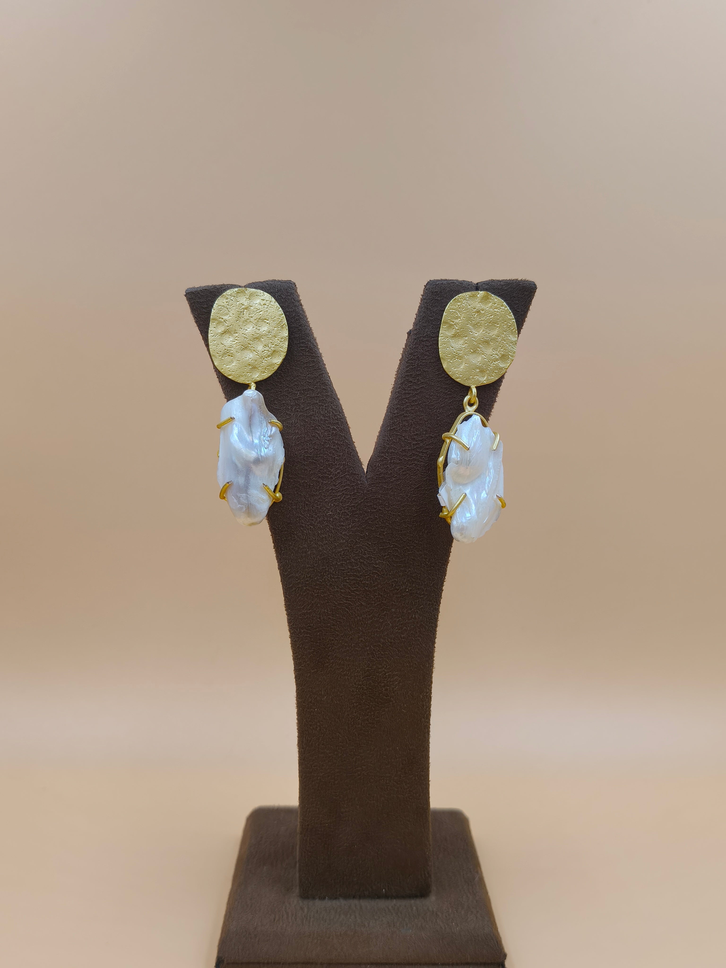 Lustrous Nature Earrings