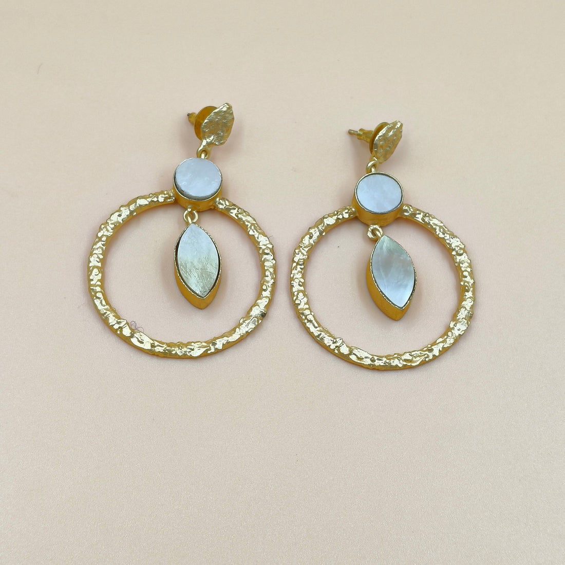 Golden Glow Pearl Drops1960