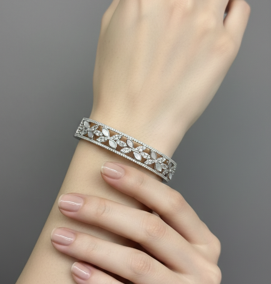 Chandrika Floral Sparkle Bracelet