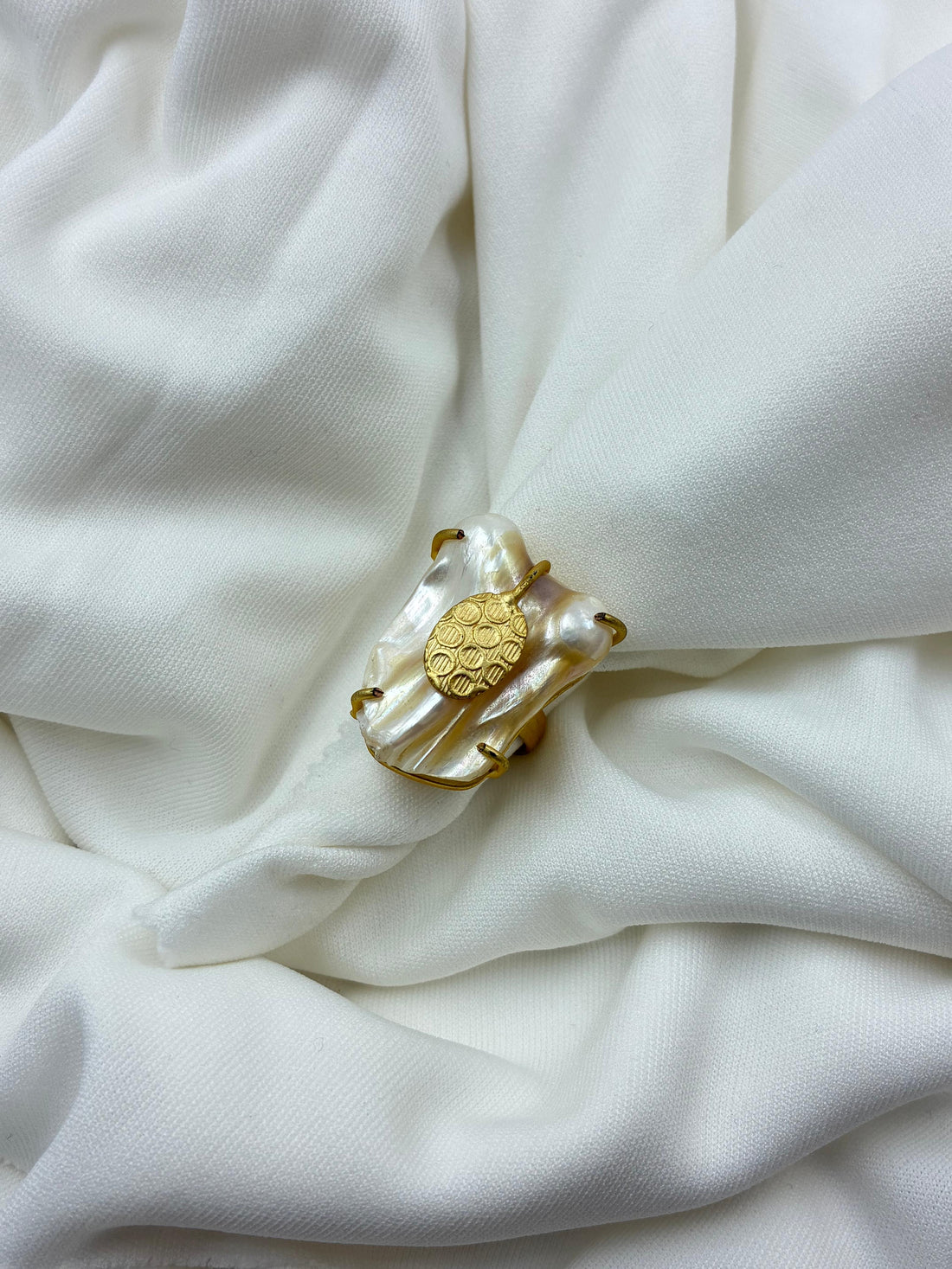 Luxe Pearl Empress Ring