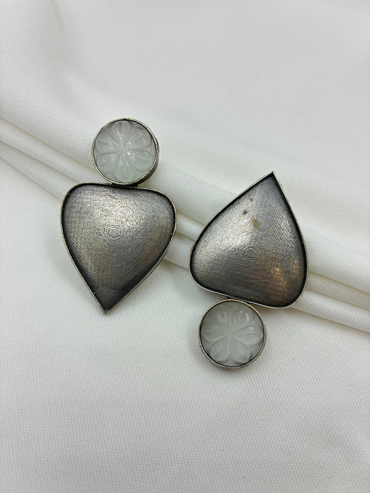 Riwaayat – Antique Oxidised Dangler Earring