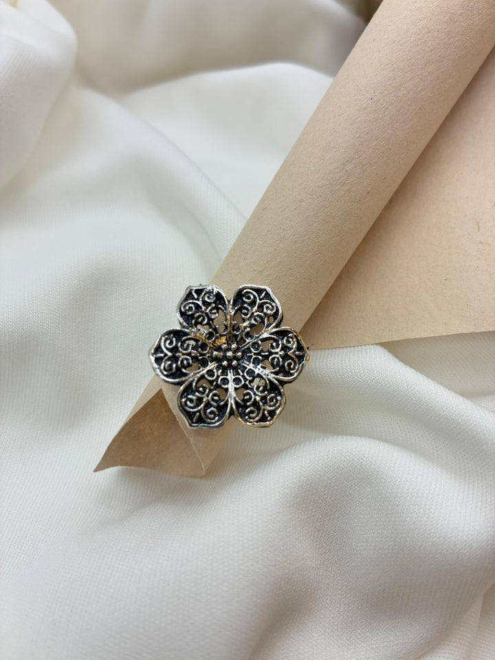 Royal Legacy Ring