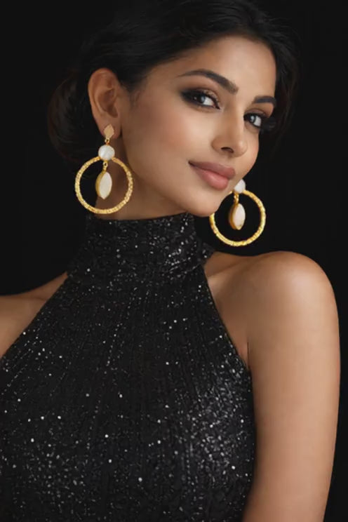 Golden Glow Pearl Drops1960
